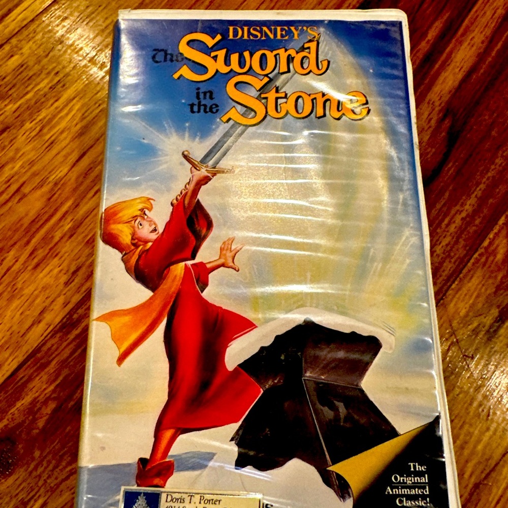 Disney The Sword in the Stone Black Diamond